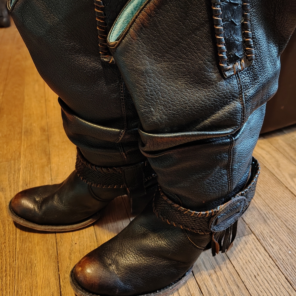 Women's Black Leather Heeled Boots
